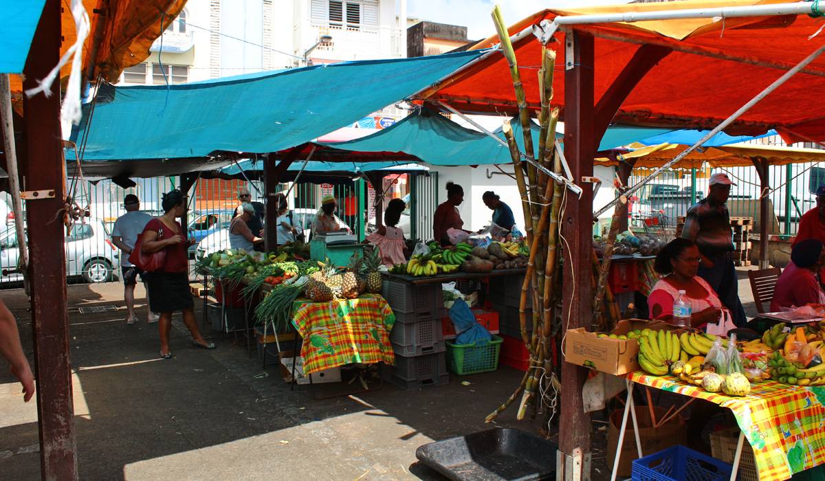 The markets of Fort-de-France | AZ Martinique